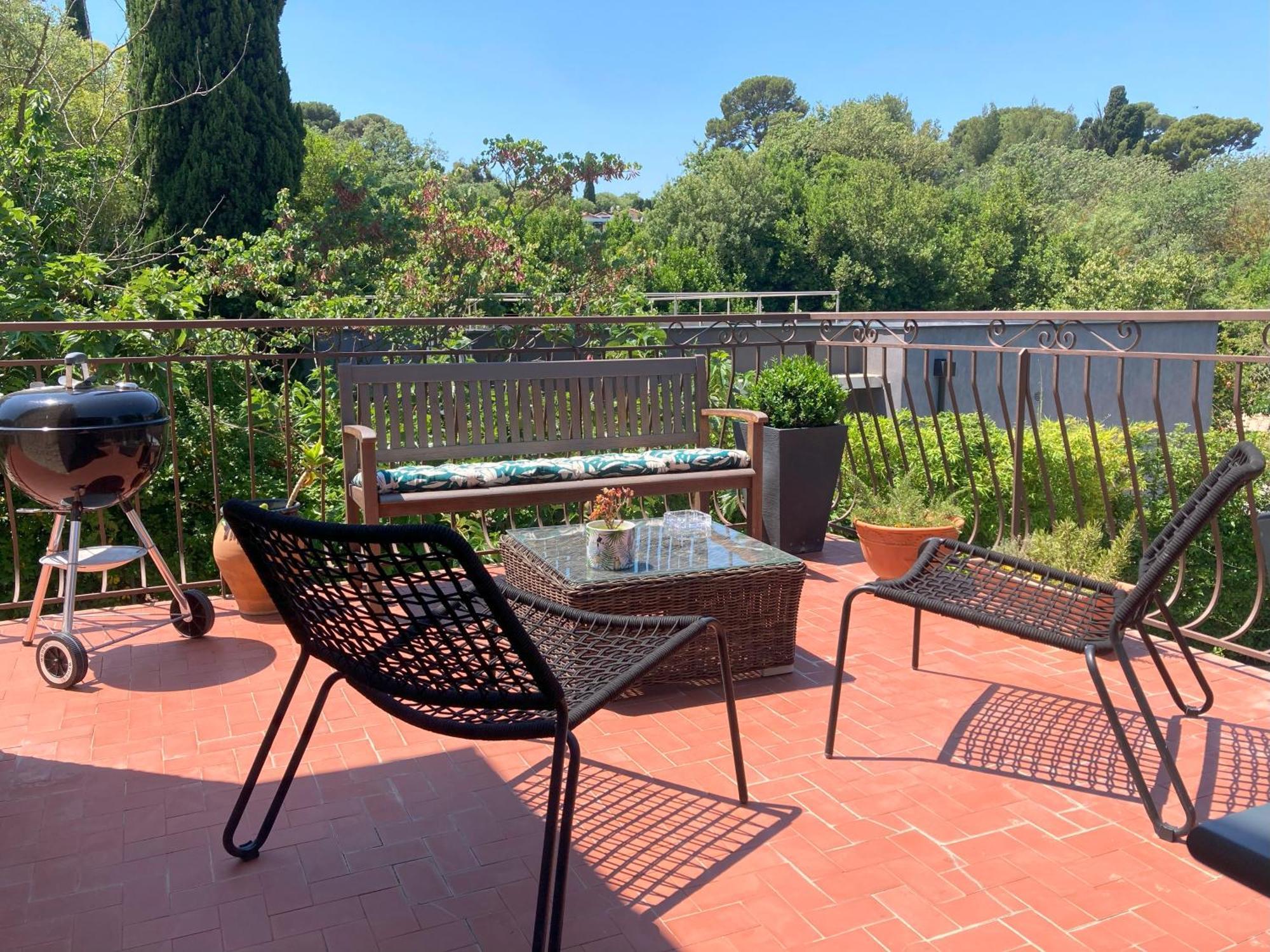 Haut De Villa Avec Terrasse Privative Jardin Et Parking Tout Pres Des Plages ตูลง ภายนอก รูปภาพ